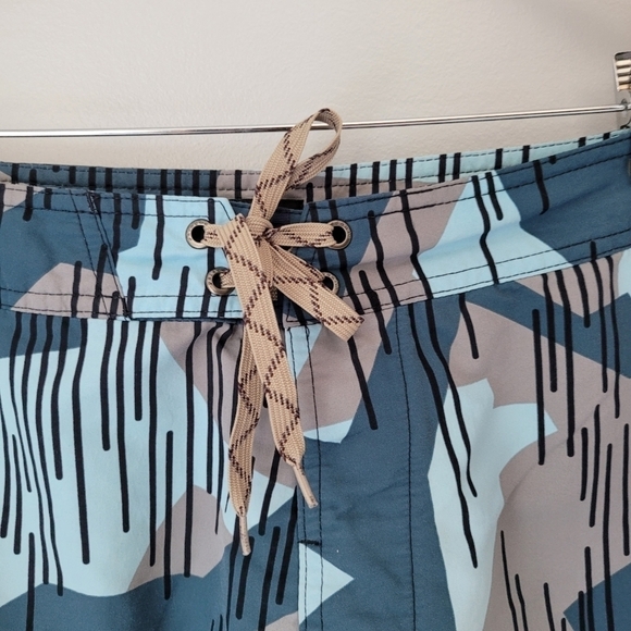 PATAGONIA Men's Swim Short - Picture 5 of 7